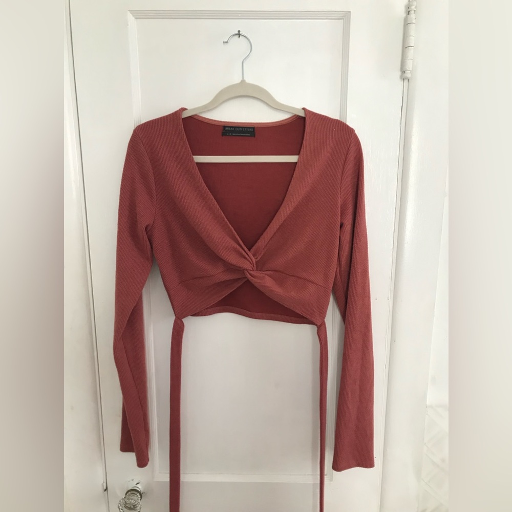 Long sleeve crop